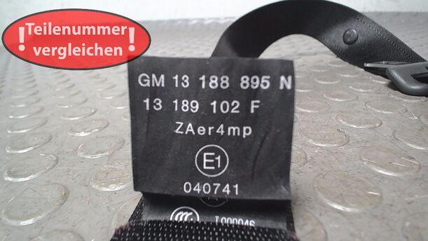 Foto: SICHERHEITSGURT VORN RECHTS ( TWINTOP ) eines Opel Astra Twin Top 1.8