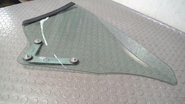 Foto: SEITENSCHEIBE HINTEN RECHTS ( TWINTOP ) eines Opel Astra Twin Top 1.8