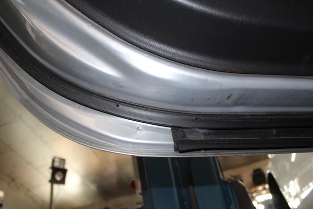 Foto: TÜR HINTEN LINKS ( KOMBI / TRAVELLER ) eines Nissan Primera Traveller 1.8