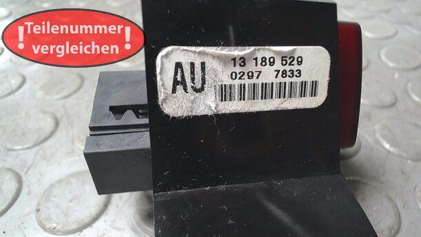 Foto: WARNBLINKSCHALTER/ SCHALTER WARNBLINKANLAGE eines Opel Corsa 1.2 16V