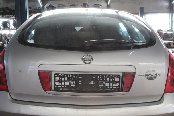 Foto: HECKKLAPPE / HECKDECKEL ( RÜCKFAHRKAMERA ) eines Nissan Primera Traveller 1.8