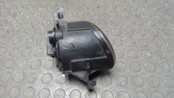 Foto: NEBELSCHEINWERFER LINKS eines Nissan Primera Traveller 1.8