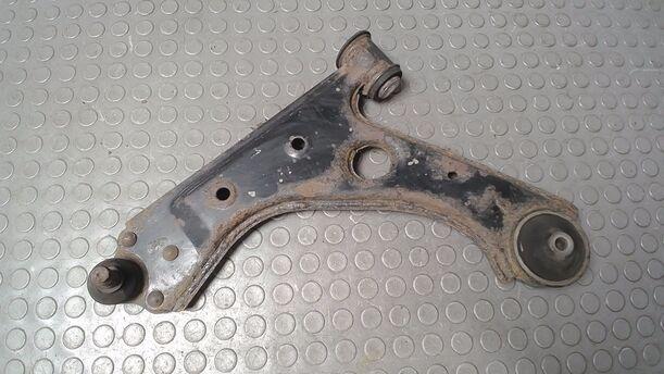Foto: QUERLENKER VORN LINKS eines Opel Corsa 1.2 16V