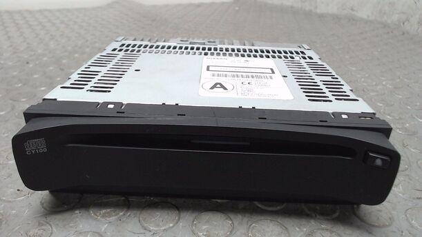 Foto: CD PLAYER CY100 eines Nissan Primera Traveller 1.8