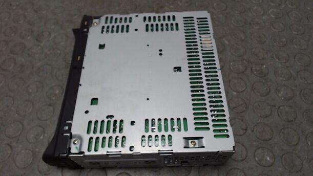 Foto: CD PLAYER CY100 eines Nissan Primera Traveller 1.8