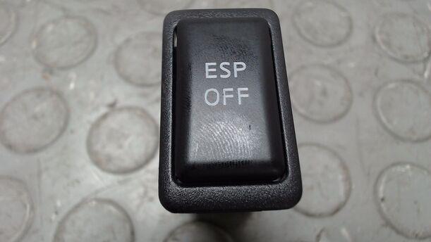 Foto: SCHALTER ESP eines Nissan Primera Traveller 1.8