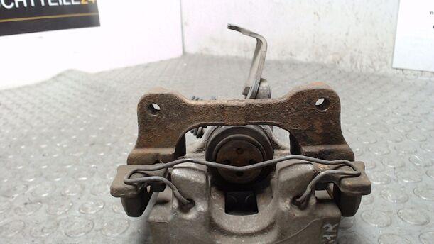 Foto: BREMSSATTEL VORN RECHTS eines Nissan Primera Traveller 1.8