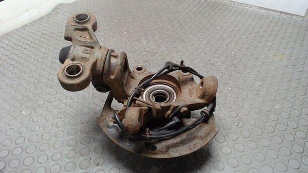 Foto: ACHSSCHENKEL VORN LINKS eines Nissan Primera Traveller 1.8