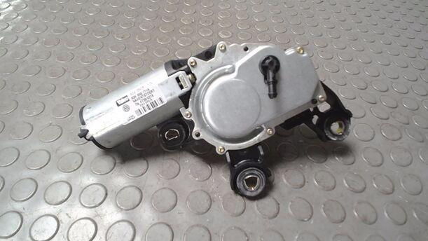 Foto: SCHEIBENWISCHERMOTOR HINTEN eines VW Polo 1.9 TDI