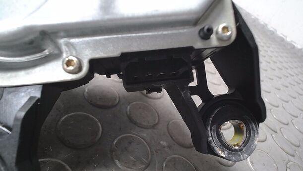 Foto: SCHEIBENWISCHERMOTOR HINTEN eines VW Polo 1.9 TDI