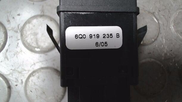 Foto: AIRBAGKONTROLLLEUCHTE eines VW Polo 1.9 TDI