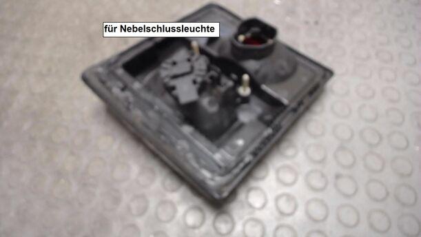 Foto: HECKLEUCHTE / RÜCKLICHT INNEN LINKS eines Audi 100
