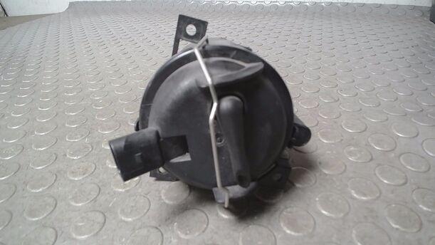 Foto: NEBELSCHEINWERFER RECHTS ( SATURNUS ) eines VW Polo 1.9 TDI