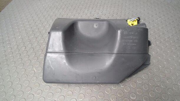 Foto: HANDSCHUHFACH eines VW Polo 1.9 TDI