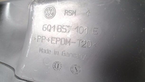 Foto: HANDSCHUHFACH eines VW Polo 1.9 TDI