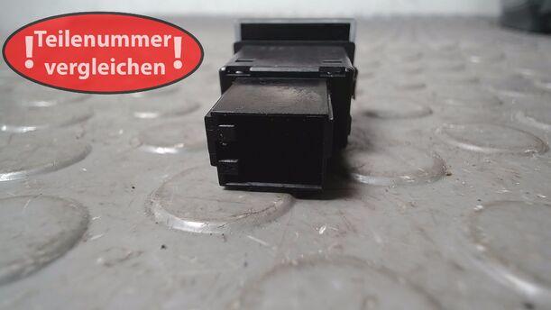 Foto: SCHALTER STABILITÄTSKONTROLLE/ ESP eines Audi A3 1.6