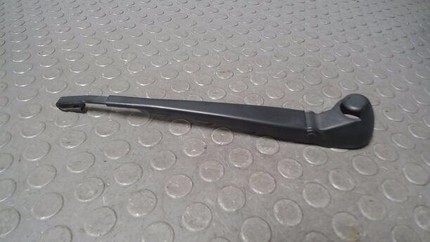 Foto: SCHEIBENWISCHERARM HINTEN eines Audi A3 1.6