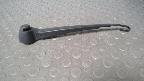 Foto: SCHEIBENWISCHERARM HINTEN eines Audi A3 1.6