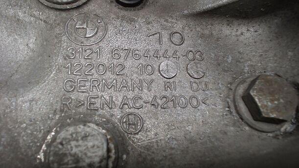 Foto: ACHSSCHENKEL VORN RECHTS eines BMW 116i