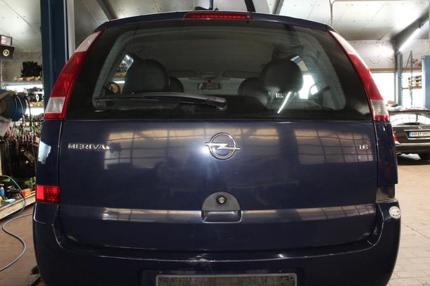 Foto: HECKKLAPPE / HECKDECKEL eines Opel Meriva 1.6 16V