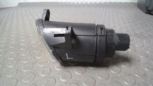 Foto: NEBELSCHEINWERFER LINKS eines VW Passat Variant 1.9 TDI
