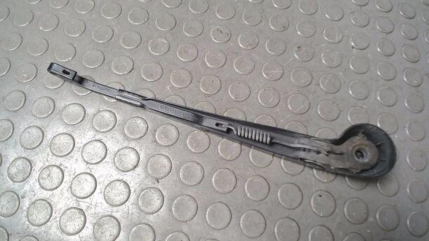 Foto: SCHEIBENWISCHERARM HINTEN eines VW Passat Variant 1.9 TDI