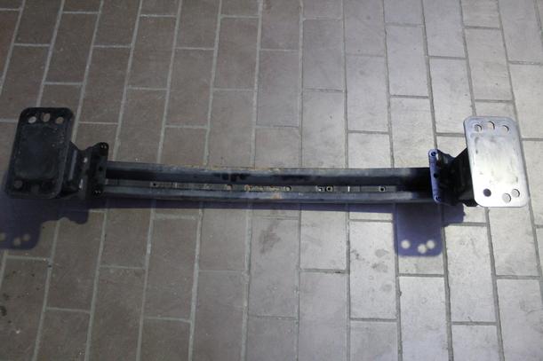 Foto: VERSTÄRKUNG VORN eines Mazda 2 1.4 CD