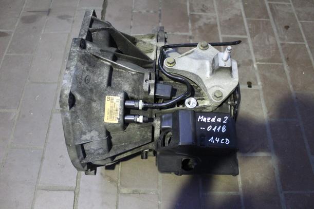 Foto: SCHALTGETRIEBE 2N1R7002ED eines Mazda 2 1.4 CD