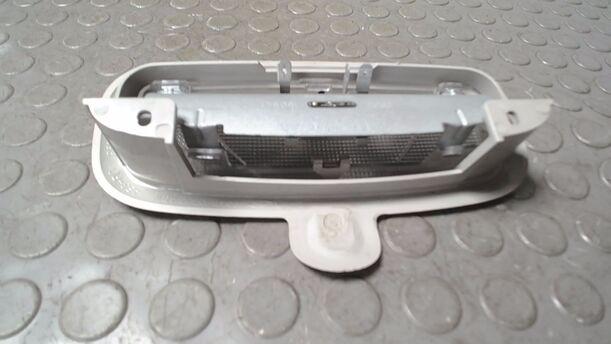 Foto: INNENBELEUCHTUNG/ INNENLEUCHTE eines Mazda 2 1.4 CD LX