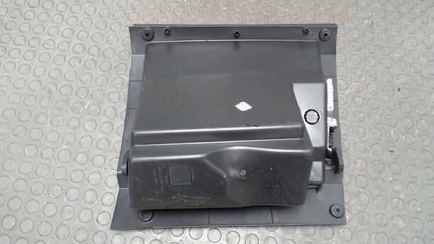 Foto: HANDSCHUHFACH eines Opel Meriva 1.6 16V LX