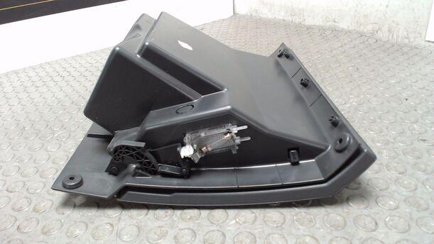 Foto: HANDSCHUHFACH eines Opel Meriva 1.6 16V LX