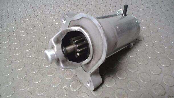 Foto: ANLASSER / STARTER eines Mazda 2 1.4 CD LX
