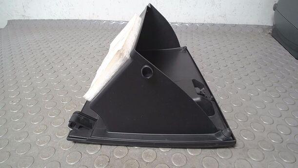 Foto: HANDSCHUHFACH eines Mazda 2 1.4 CD LX