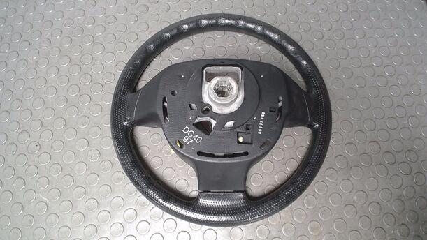 Foto: LENKRAD ( OHNE AIRBAG ) eines Mazda 2 1.4 CD LX
