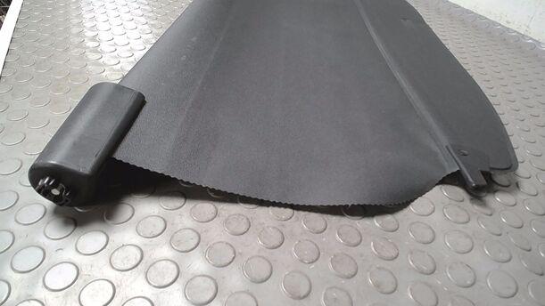 Foto: LADERAUMABDECKUNG eines Mazda 2 1.4 CD LX