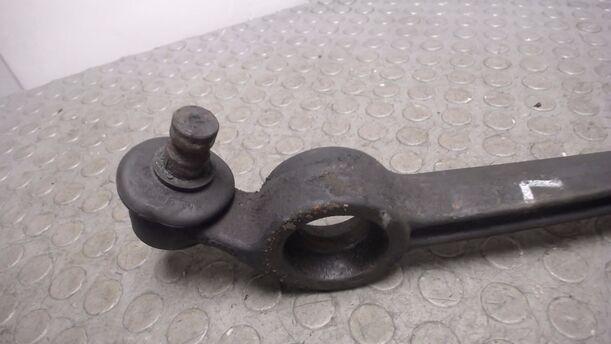 Foto: QUERLINKER LINKS eines Audi 100
