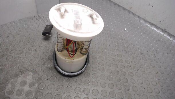 Foto: KRAFTSTOFFPUMPE eines Ford Fiesta 1.3