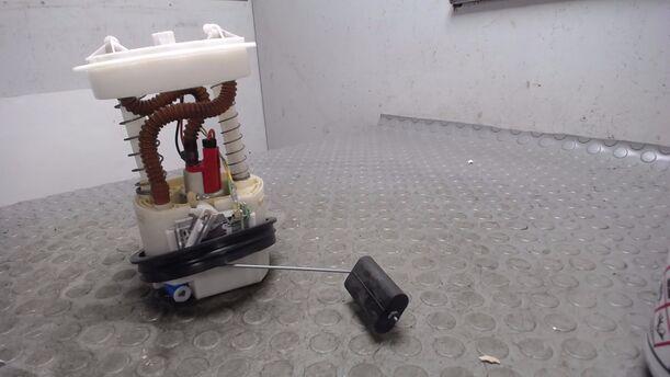 Foto: KRAFTSTOFFPUMPE eines Ford Fiesta 1.3