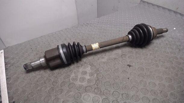 Foto: ANTRIEBSWELLE LINKS eines Ford Fiesta 1.3