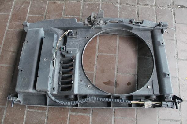 Foto: SCHLOSSTRÄGER eines Peugeot 307 110