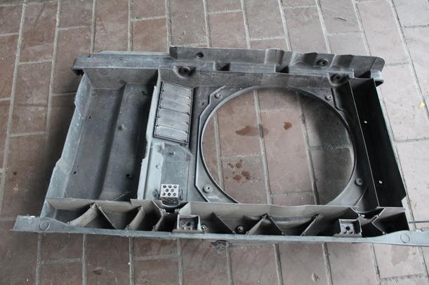 Foto: SCHLOSSTRÄGER eines Peugeot 307 110