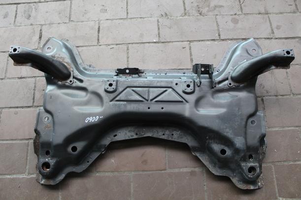 Foto: VORDERACHSTRÄGER / ACHSE VORN eines Peugeot 307 110