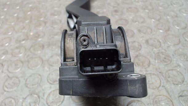Foto: GASPEDAL eines Peugeot 307 110