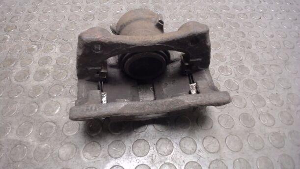 Foto: BREMSSATTEL VORN LINKS TRW eines Renault Clio 1.2 16V