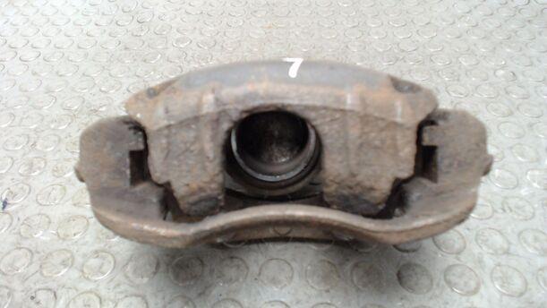 Foto: BREMSSATTEL VORN LINKS eines Peugeot 307 110