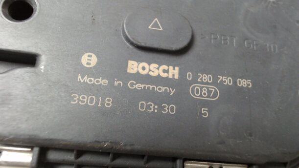 Foto: DROSSELKLAPPENSTUTZEN eines Peugeot 307 110