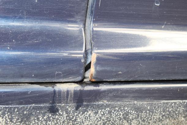 Foto: TÜR VORN RECHTS ( 4/5 TÜRER ) eines VW Golf 1.4