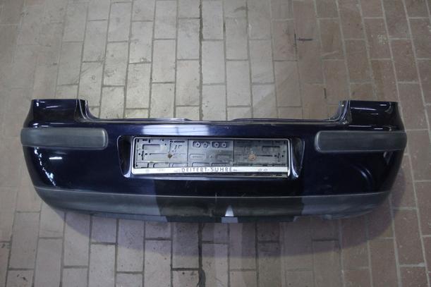 Foto: STOSSFÄNGER/ STOßSTANGE HINTEN ( LIMOUSINE ) eines VW Golf 1.4