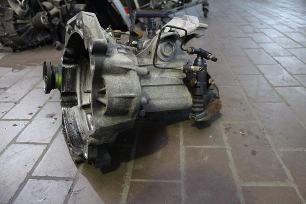Foto: SCHALTGETRIEBE 5-GANG DSB eines VW Golf 1.4