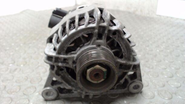 Foto: LICHTMASCHINE ( 90 A ) eines Peugeot 307 110